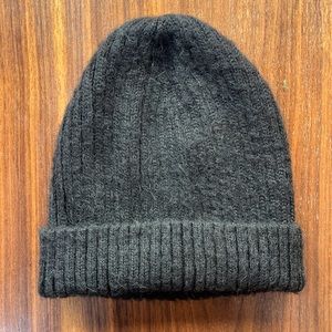 Industry of All Nations alpaca beanie black OS